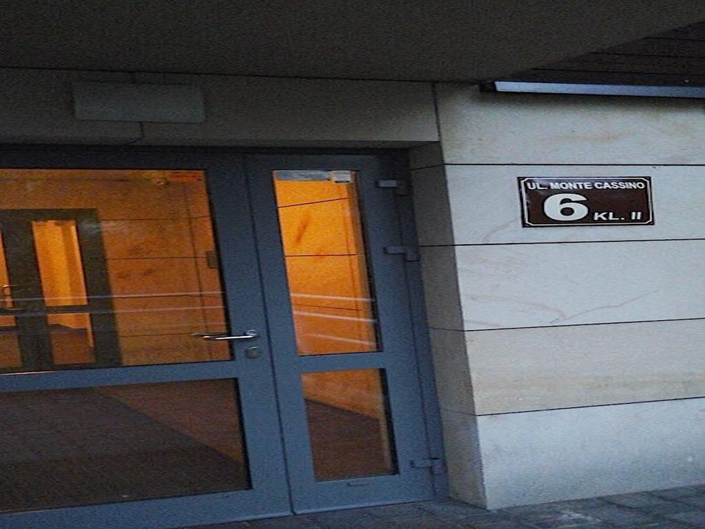 Apartament Z Widokiem Na Wawel W Centrum Miasta 크라쿠프 외부 사진